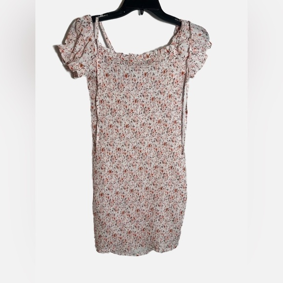 O. Vianca Floral Mini Dress - Picture 4 of 5